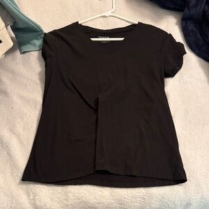 Time and Tru Black Short Sleeve V-Neck Tee